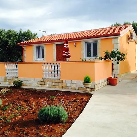 בית נופש House Ante *